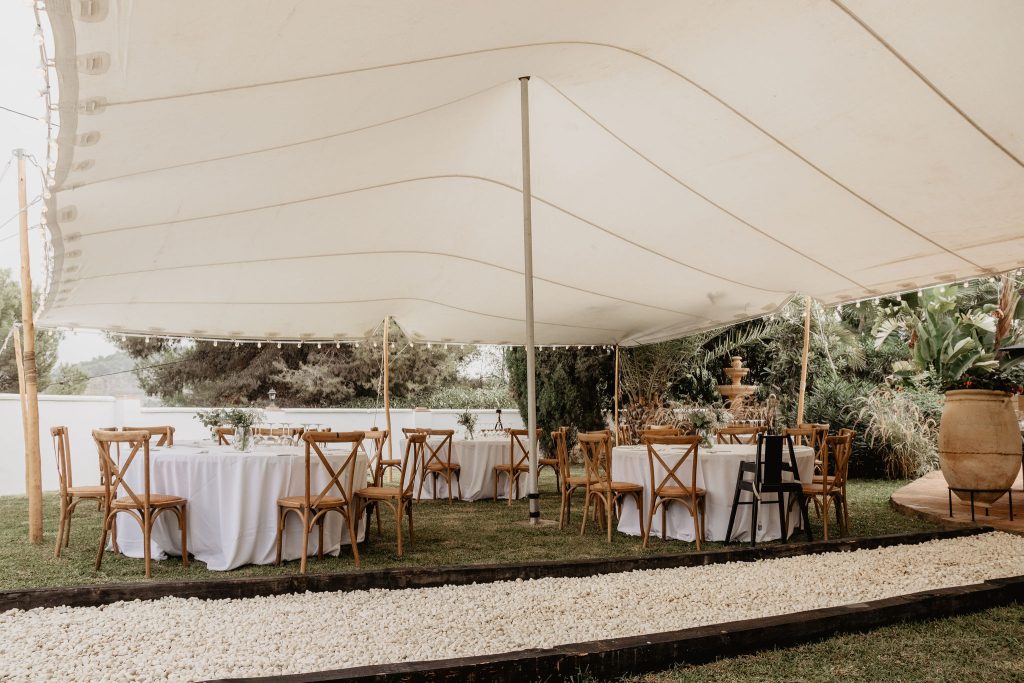 Luxury rustic wedding decor at Finca Santa Fe.